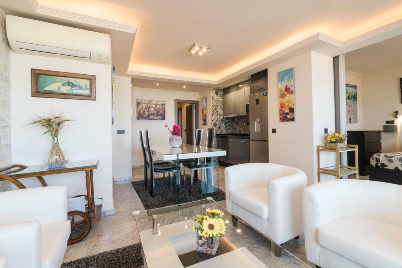 New Luxury Premium Apartment มาลากา ภายนอก รูปภาพ