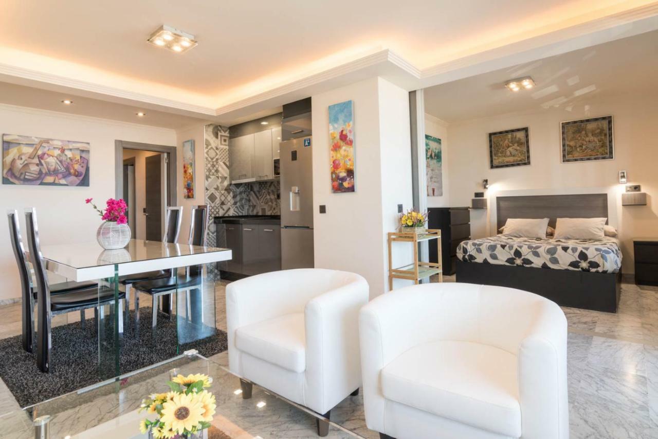 New Luxury Premium Apartment มาลากา ภายนอก รูปภาพ